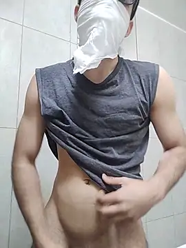 Snapshot of mrmasseur06 chatting on 05-27-26, 08:43 mrmasseur06 online show from 05-27-26, 08:43
