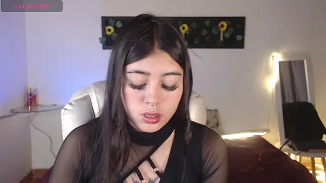 Snapshot of gabriella_live chatting on 10-20-25, 05:13 gabriella live online show from 10-20-25, 05:13