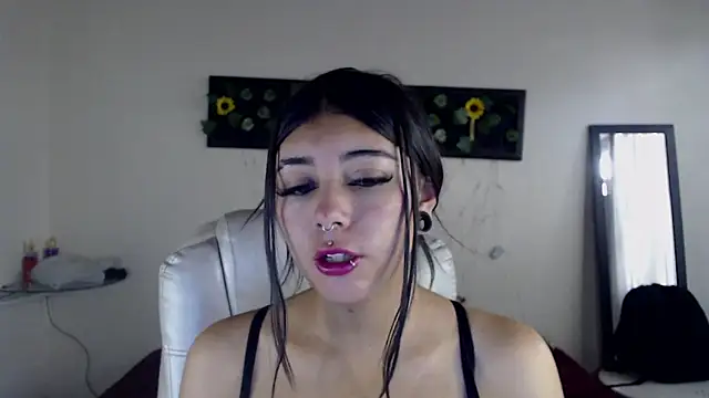 Snapshot of gabriella_live chatting on 09-20-25, 04:12 gabriella live online show from 09-20-25, 04:12