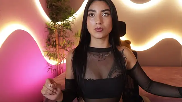 Emma and Issac online show from 04-10-26, 10:28