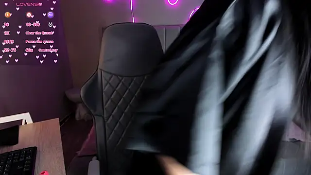 Emma and Issac online show from 02-23-26, 09:26