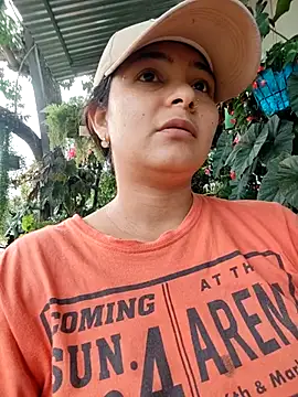 Lily-o online show from 10-24-25, 08:41