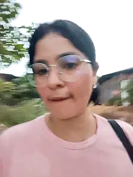 Lily-o online show from 12-04-25, 10:42