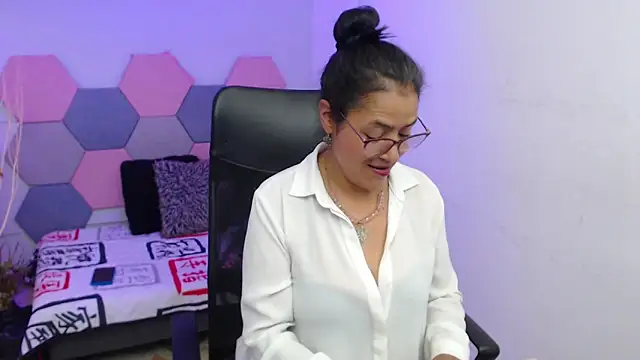 AmandaPeet online show from 11-06-25, 07:51