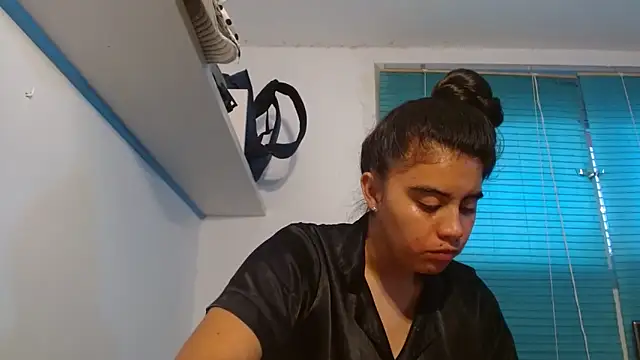 Arieeel 09 online show from 04-10-26, 06:09