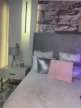 Snapshot of VioletaMaddox chatting on 02-26-26, 05:40 VioletaMaddox online show from 02-26-26, 05:40