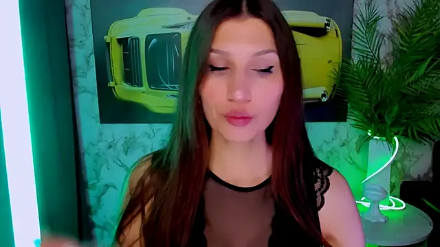 Mollyinyourmind online show from 03-25-26, 09:57