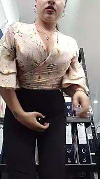 Snapshot of AMATISTA__16 chatting on 06-06-26, 12:32 AMATISTA 16 online show from 06-06-26, 12:32