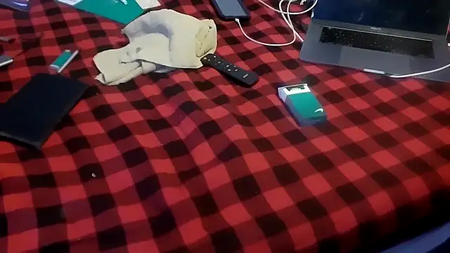 Triggerhappycj100 online show from 11-20-25, 05:41