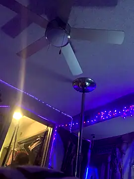 Triggerhappycj100 online show from 10-31-25, 05:59