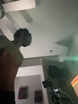 Triggerhappycj100 online show from 11-04-25, 02:15