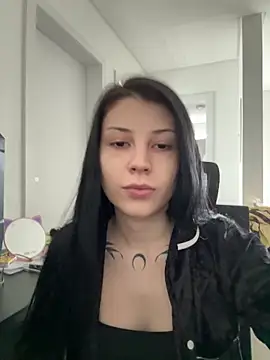 Snapshot of Privad_ravenna chatting on 05-23-26, 06:07 Privad ravenna online show from 05-23-26, 06:07