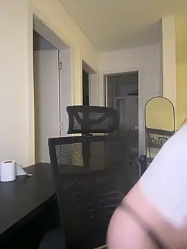 Privad ravenna online show from 04-19-26, 01:50