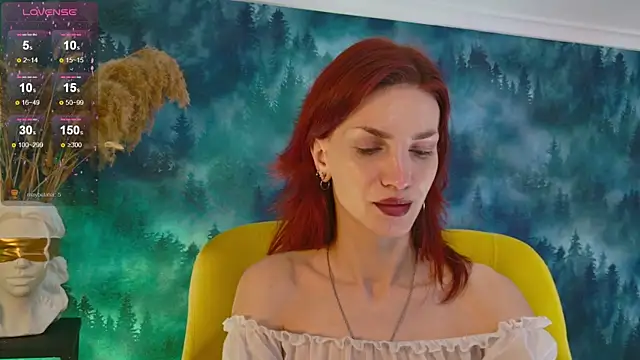 Snapshot of WendyGilber chatting on 10-10-25, 08:37 WendyGilber online show from 10-10-25, 08:37