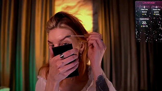 Snapshot of WendyGilber chatting on 01-18-26, 12:52 WendyGilber online show from 01-18-26, 12:52