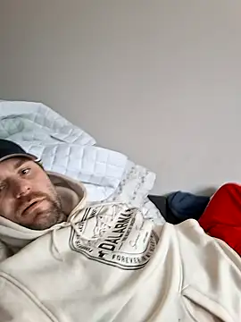 Snapshot of Bamse28 chatting on 02-25-26, 07:52 Bamse28 online show from 02-25-26, 07:52