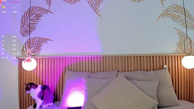 Valleriie  online show from 03-12-26, 04:22