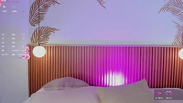 Valleriie  online show from 03-29-26, 04:30