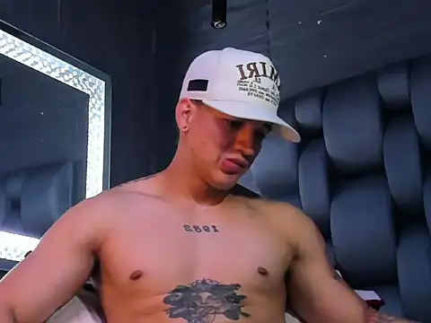 rocoo santos online show from 11-29-25, 02:01