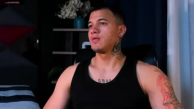 Snapshot of rocoo_santos chatting on 10-18-25, 12:56 rocoo santos online show from 10-18-25, 12:56