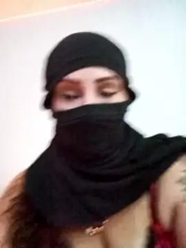 Snapshot of TrisalQuente chatting on 02-07-26, 01:57 TrisalQuente online show from 02-07-26, 01:57