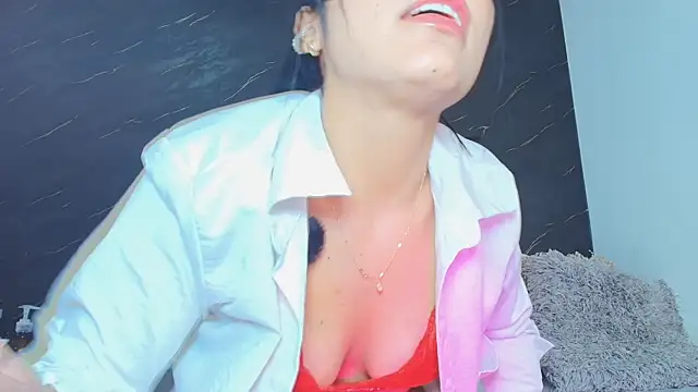 Roxana gomez online show from 04-25-26, 03:42