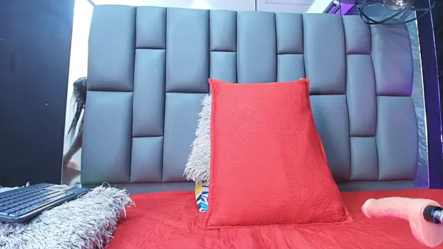 Roxana gomez online show from 11-04-25, 03:10