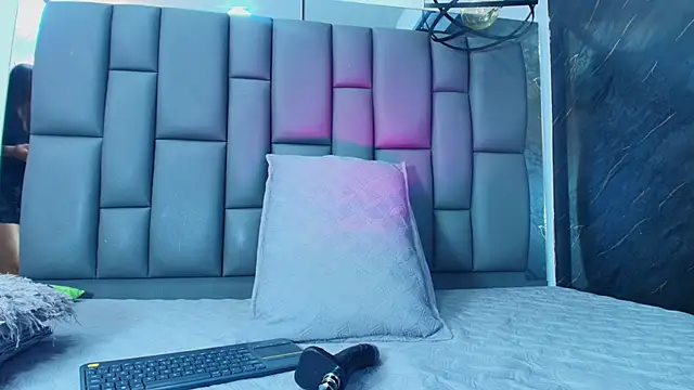 Roxana gomez online show from 01-10-26, 03:13