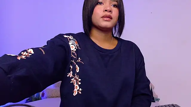 Snapshot of nudesketch1 chatting on 09-26-25, 06:26 nudesketch1 online show from 09-26-25, 06:26