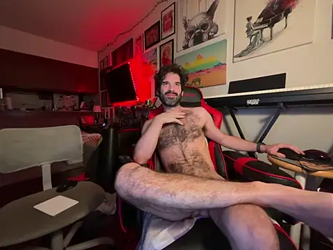 Snapshot of Pupscritch chatting on 03-01-26, 04:45 Pupscritch online show from 03-01-26, 04:45