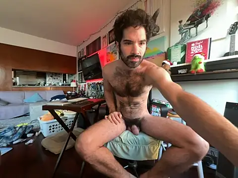 Pupscritch online show from 11-24-25, 03:12