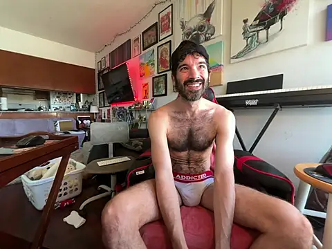 Snapshot of Pupscritch chatting on 02-12-26, 06:18 Pupscritch online show from 02-12-26, 06:18