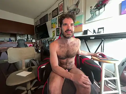 Pupscritch online show from 05-26-26, 03:43