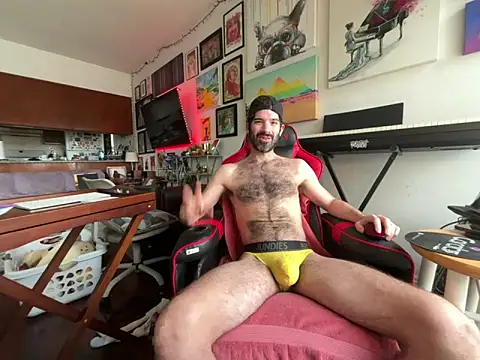 Snapshot of Pupscritch chatting on 02-11-26, 06:19 Pupscritch online show from 02-11-26, 06:19