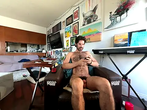 Pupscritch online show from 10-22-25, 04:17