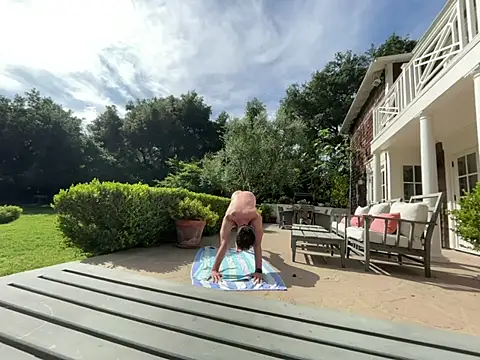 Pupscritch online show from 04-02-26, 05:19