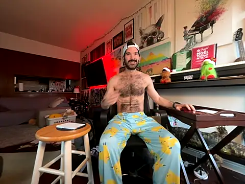 Pupscritch online show from 11-18-25, 02:53