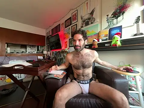 Pupscritch online show from 12-17-25, 04:01