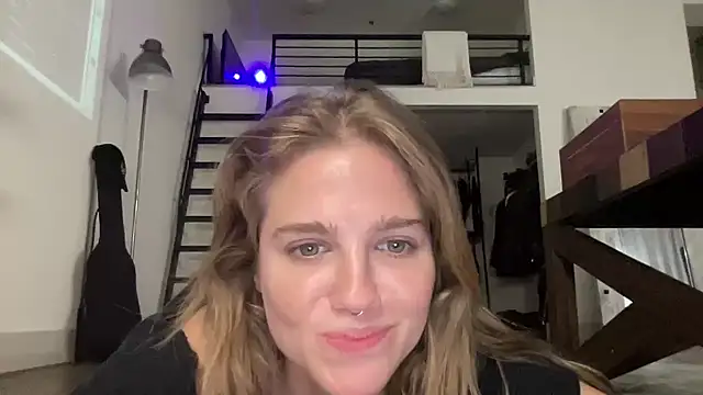 Snapshot of sweetceeme chatting on 02-13-26, 11:38 sweetceeme online show from 02-13-26, 11:38