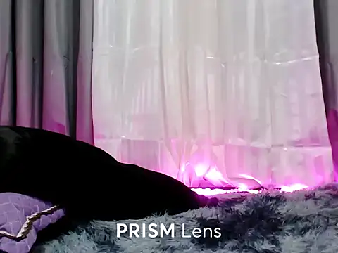 Urasian ladybug online show from 02-24-26, 04:30