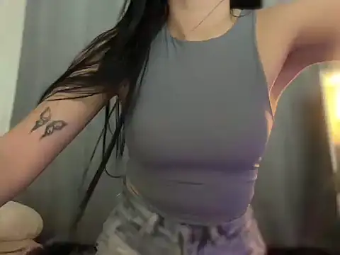 Urasian ladybug online show from 04-10-26, 04:41