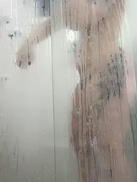 yumi-hot online show from 03-27-26, 01:45