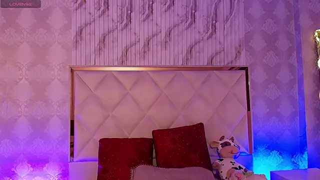 Naomy tay1 online show from 02-01-26, 03:27