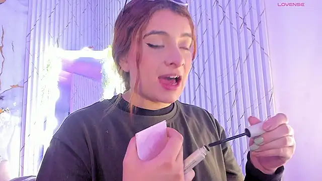 Naomy tay1 online show from 03-30-26, 04:25