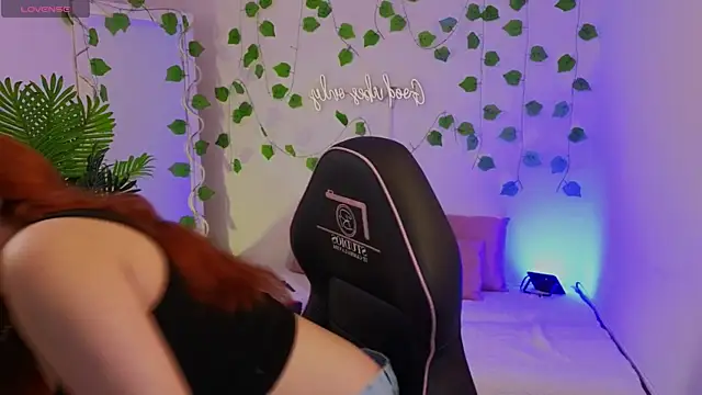 Naomy tay1 online show from 09-29-25, 03:13