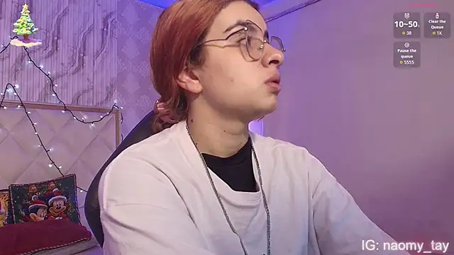 Naomy tay1 online show from 12-21-25, 02:24