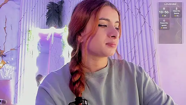 Naomy tay1 online show from 04-11-26, 07:45