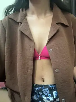 Snapshot of modelnishu chatting on 06-12-26, 03:04 modelnishu online show from 06-12-26, 03:04