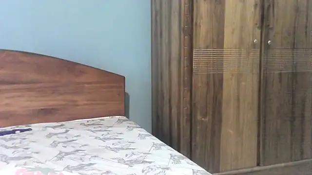 LoveTrainX online show from 03-12-26, 06:06