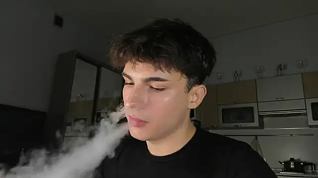 Snapshot of mystic_evan chatting on 09-22-25, 06:14 mystic evan online show from 09-22-25, 06:14